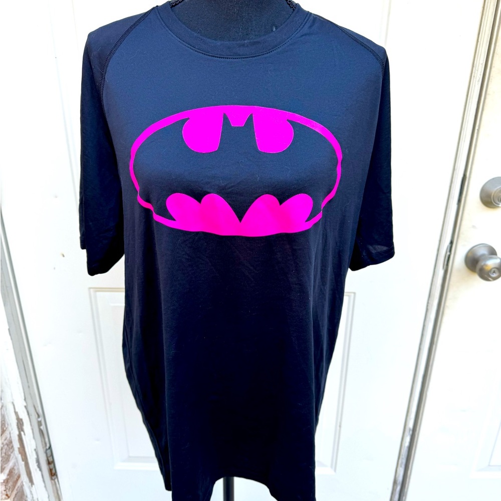 Under Armour, Black, Heatgear, Top, Pink Batman design, Size Medium